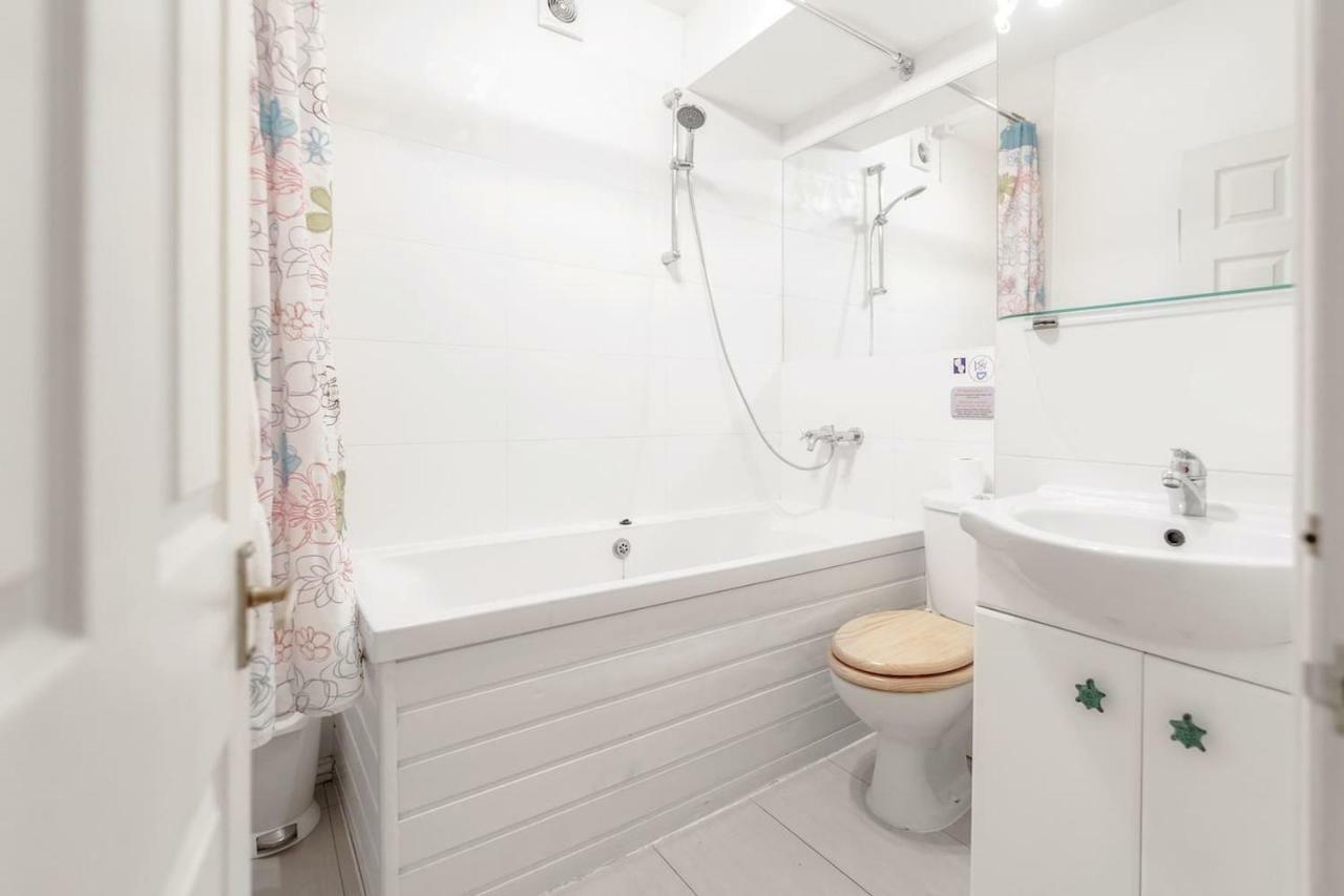 3 Bedroom Garden Flat - Central Location Londres Exterior foto